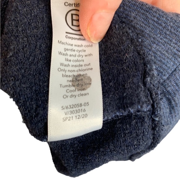 Athleta Studio to Street Printed Sweatshirt Stripe Navy Heather Large - Picture 9 of 9